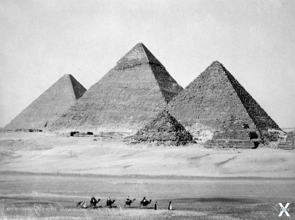 Пирамиды Гизы, фотография К. Зангаки,...