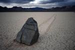 Секрет движущихся камней в Долине смерти, которую считают самым жутким местом на планете