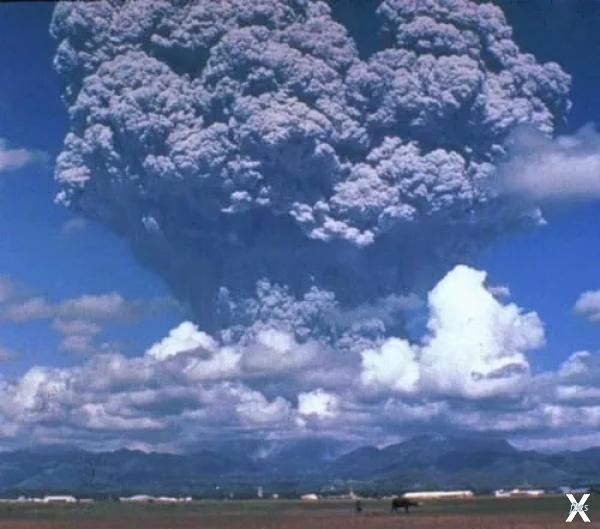 После извержения вулкана Пинатубо на ...