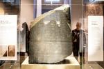 Скандал вокруг Розеттского камня: почему англичане торопятся вернуть древнеегипетский артефакт в страну фараонов