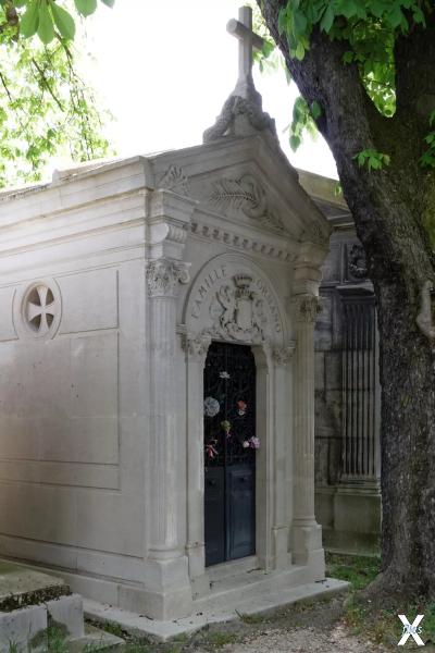 Гробница Марии на парижском кладбище ...