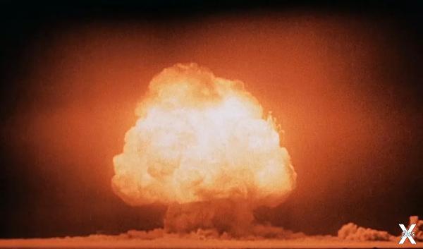 «Тринити» - первое испытание ядерного...