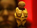 Почему не утихают споры вокруг таинственной Венеры Виллендорфской - статуэтки, которой сотни тысяч лет