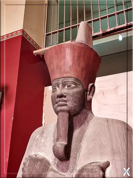 Статуя Ментухотепа II