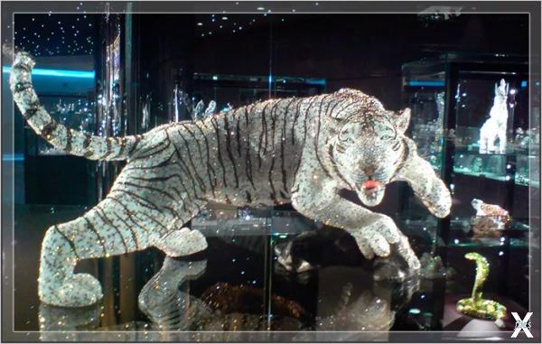 Статуэтка тигра из кристаллов Swarovski