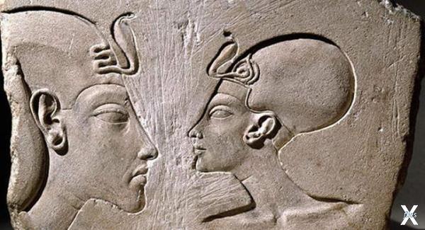 Изображение Эхнатона и Нефертити