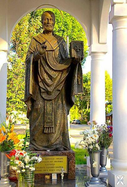 Памятник Святителю Николаю в Самаре р...