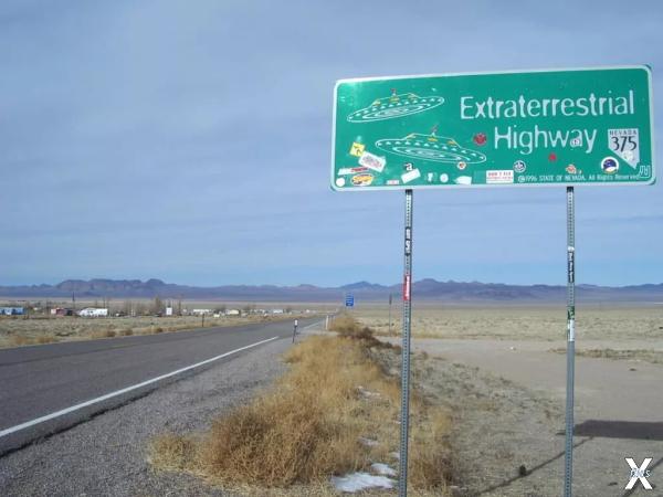 «Внеземное шоссе» (Невада, США), где,...