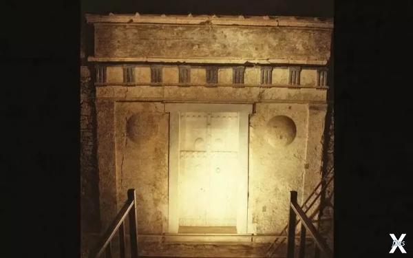 Внешний вид гробницы III в Вергине