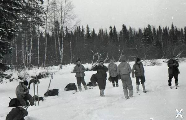Группа Дятлова готовится в лыжный поход