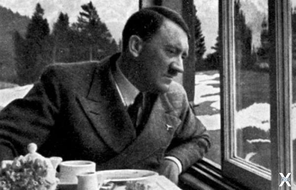 Гитлер полюбил Альпы еще в молодости ...