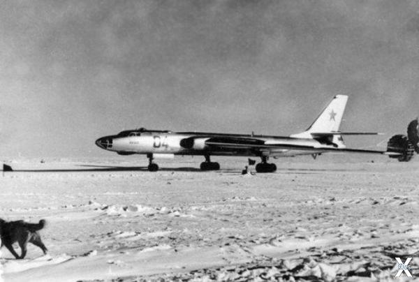 Ту-16 на ледяном аэродроме