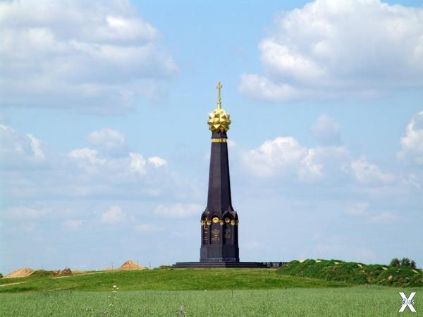 Монумент, установленный на Бородинско...