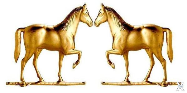 Фигурки золотых коней. Иллюстративное...