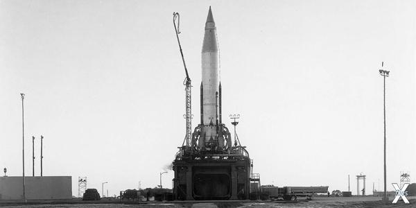 Ракета-носитель Atlas-B со спутником ...