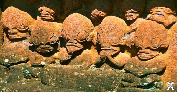Каменные статуи Маркизских островов