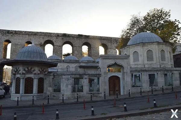 Гробница Газанфера в Стамбуле