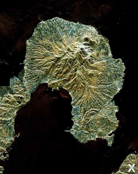 Спутниковый снимок вулкана Ундзэн
