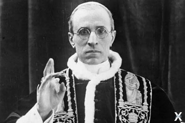 «Немецкий папа» Пий XII