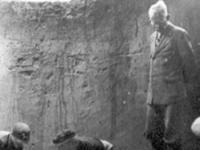 «Каменная могила»: зачем нацисты раскопали шумерский курган на Украине