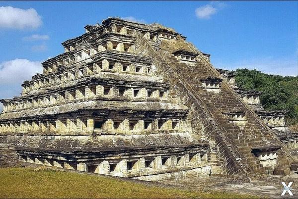 Самая известная пирамида майя