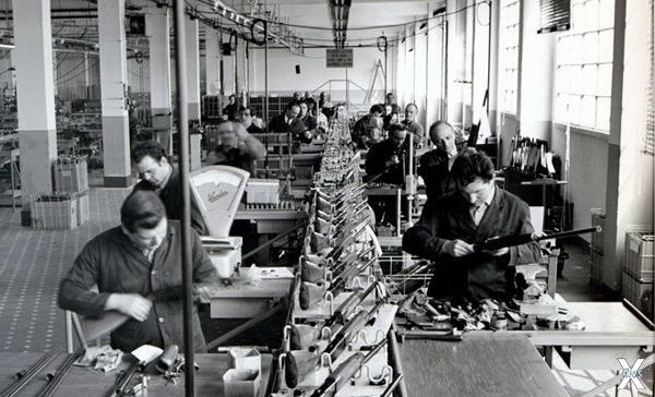 На оружейном заводе Beretta. 1960-е годы