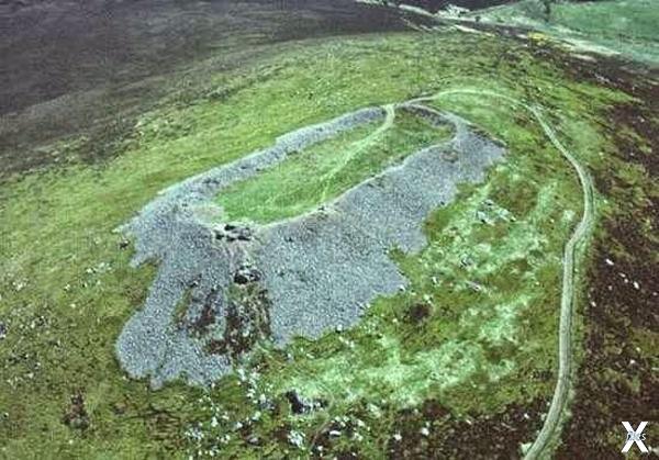 Древние развалины форта Dun Mac Sniac...