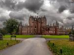 Призраки Виндзорского замка: потусторонние «соседи» Королевы и принца Филиппа