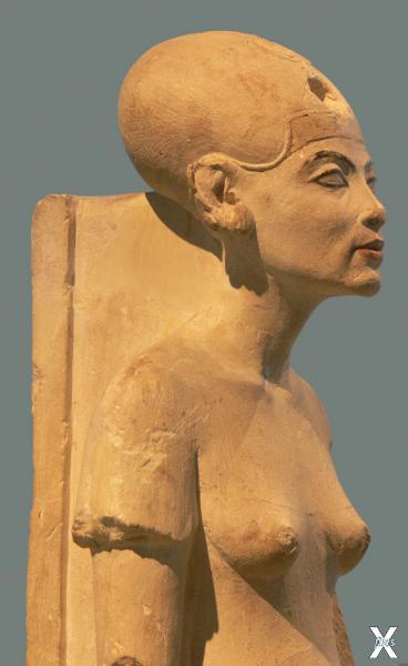 Изображение Нефертити в возрасте