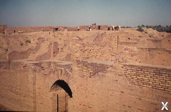 Руины Вавилона, 1975 г.