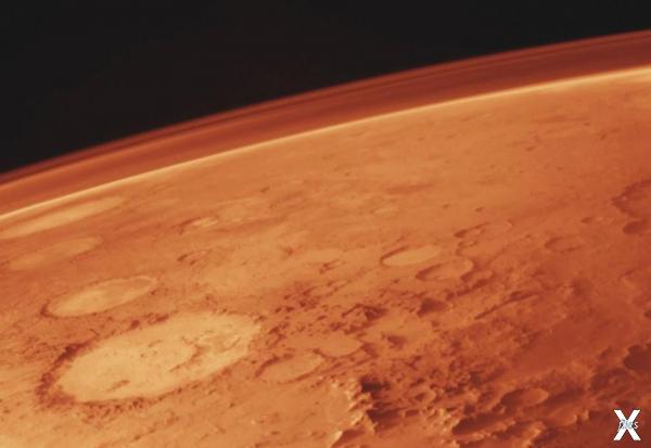 Снимок Марса и его тонкой атмосферы, ...