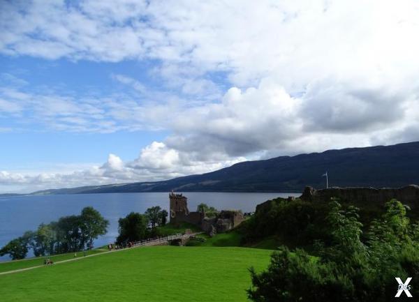 Озеро Лох-Несс, Шотландия