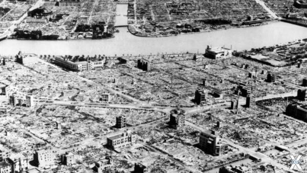 Выгоревший Токио после бомбардировки ...