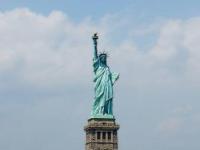 Что символизирует статуя свободы