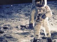 Секретный лунный архив: космонавты NASA видели руины высокоразвитой земной цивилизации