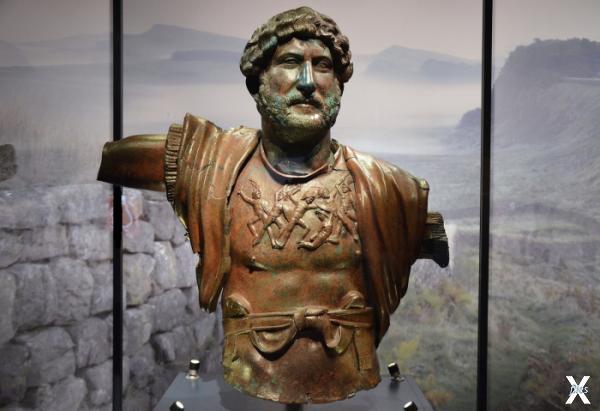 Бюст императора Адриана (Музей Израиля)