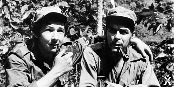 Эрнесто Че Гевара и Рауль Кастро, бра...
