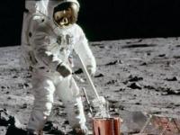 "Состав лунного реголита подтверждает": планетолог назвал неопровержимые доказательства высадок "Аполлонов"