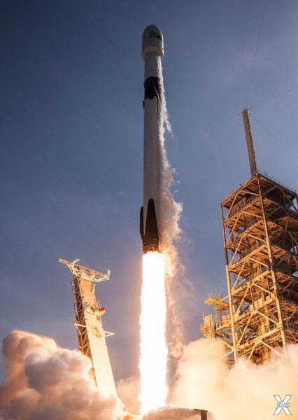 Запуск Falcon 9 Block 5 со спутником