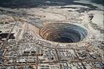 Тайна подземного города: зачем экстренно запечатали алмазный карьер "Мир" в Якутии