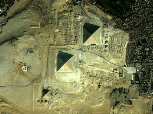 Египетские пирамиды. Взгляд из космоса