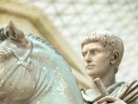 Сумасбродный бог, любимый монарх и жертва Сената: так ли был плох Калигула, как о нём говорили