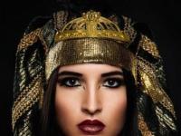 Не просто красивое лицо: Клеопатра была гением, владевшим 8 языками