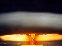 Самый краткий курс: как перестать беспокоиться и пережить взрыв ядерной бомбы