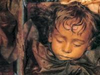 Раскрыта тайна «моргающей» мумии двухлетней итальянки