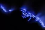 Голубое пламя и кислотное озеро: что известно о вулканическом комплексе Иджен