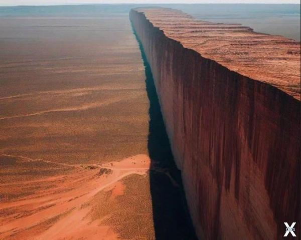 За стеной в Австралии находится самое...