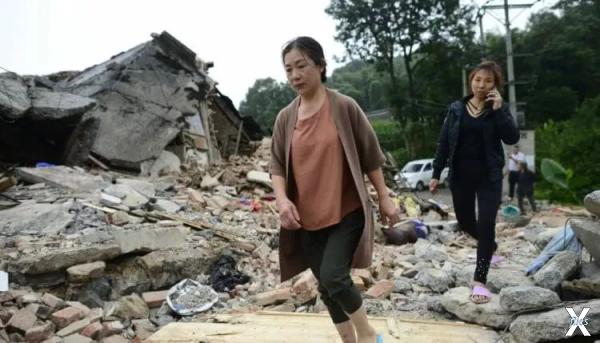 Последствия землетрясения в Китае в 2...