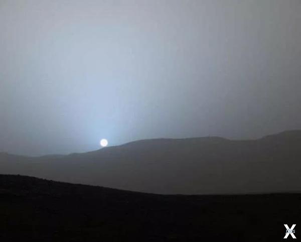 Закат на планете Марс, сфотографирова...