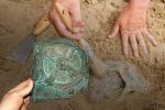 Неуместные артефакты доисторического периода: откуда они?